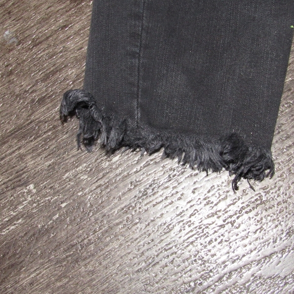 American Eagle Super Low Jegging distressed black size 8 - Picture 4 of 10